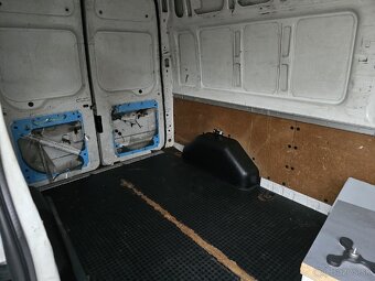 Ford Transit 2.2 TDCi - 10