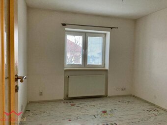 4-izbový rodinný dom s terasou a 7-árovou záhradou, Nová Str - 10