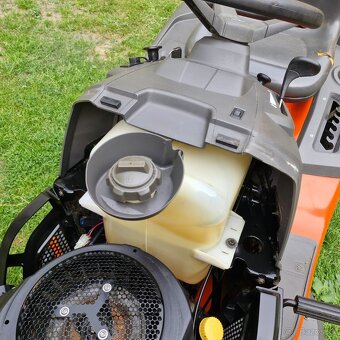 Traktorová kosačka Husqvarna CTH 164T Twin Kawasaki - 10
