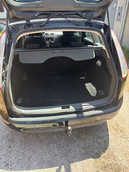 Ford Focus - 10