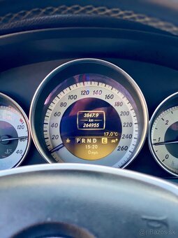 Mercedes Benz W204 C220 cdi - 10