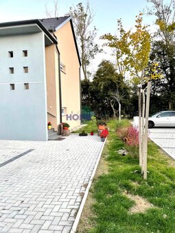 RAJKA - PRÍJEMNÝ 3 IZB. BYT V PEKNOM PROSTREDÍ S PARKOVACÍM - 10