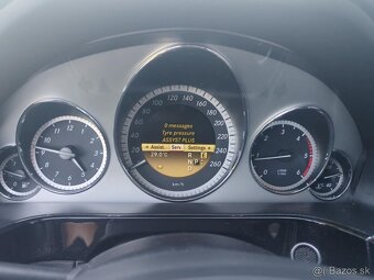Mercedes E,W212 - 10