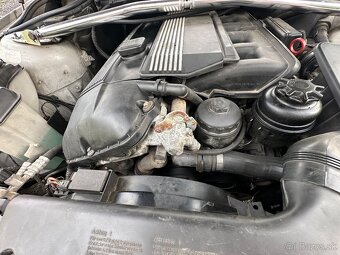 BMW e46 325i sedan Predfl. - 10