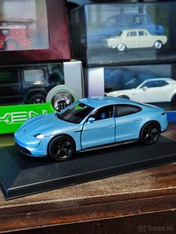 Modely 1:43 a 1:39 - 10