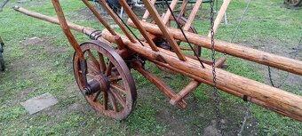 Starý drevený konský voz - rebriňak II - 10
