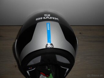 Predam krasnu novu moto prilbu znacky SHARK EVO GT SEAN - 10