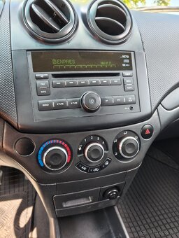 Chevrolet Aveo 1.2 8v - 10