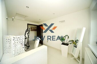 Rodinná oáza pokoja a luxusu v srdci Šenkvíc – veľkorysý 6-i - 10