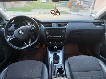 Škoda Octavia Combi 2.0 TDI Style DSG – 2015 - 10