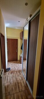 4izbový byt na PRENÁJOM v CENTRE MESTA D.Kubín. - 10