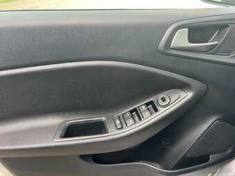 Hyundai i20 1.2 štvorvalec benzín - 10
