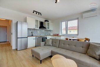 PRENÁJOM: 2IZBOVÝ KOMPLETNE ZARIADENÝ BYT, CENTRUM - DUNAJSK - 10