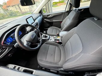 Ford Kuga 2.0 Ecoblue Bohata výbava TITANIUM - 10