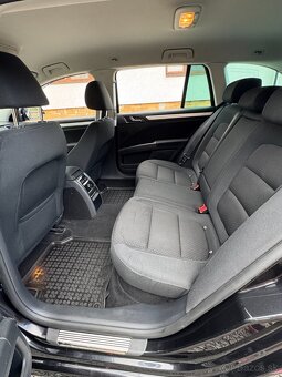 ŠKODA SUPERB COMBI 2.0 CR TDI DSG r.v. 2014 - 10