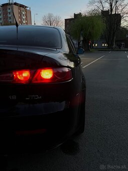 Alfa Romeo 159 1.9JTDM - 10