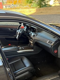 Mercedes-Benz E220 CDI - 10