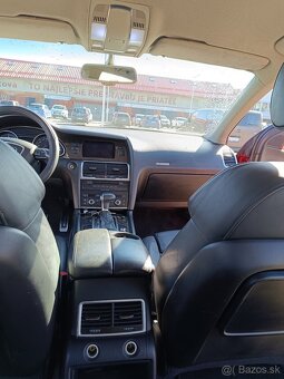 Audi Q7 - 10