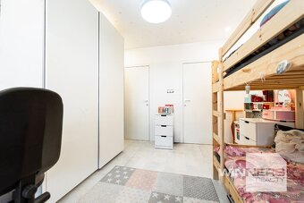 Tehlový 3i byt (pôvodne 4i) s loggiou a výťahom - Komenského - 10