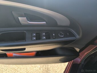 Kia ceed r.v. 2011, 1.4 benzín , 141 tis. Km - 10