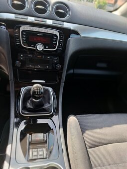 Ford Galaxy 2.0 tdci - 10