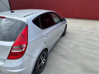 Hyundai i30, 1.6 CRDi, 85kw - 10