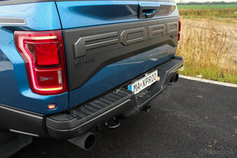 Ford F150 Raptor - 10