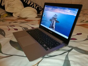 Asus ZenBook. Intel i7. 13,3 FHD dotyková. Nová baterka. - 10