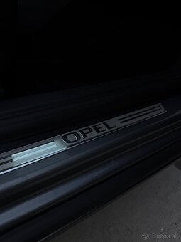 Opel Insignia - 10