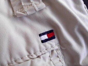 Tommy Hilfiger pánske krátke cargo nohavice M - 10