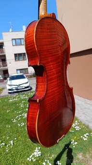 České husle - 10