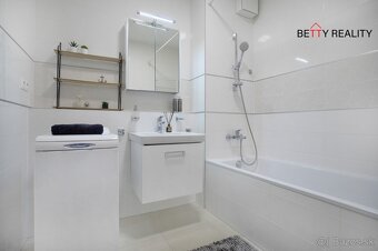 2i byt, BA – Ruž,RUŽINOVSKÁ - moderný,zariadený, KLÍMA - 10