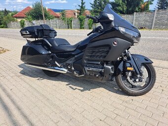 Honda Goldwing GL 1800 F6B - 10