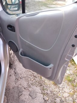 Opel vivaro long 2,0dci - 10