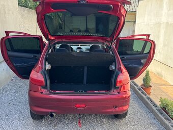Peugeot 206 - 10