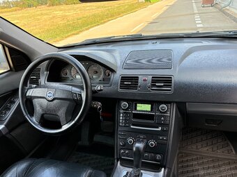 Predám Volvo XC90 D5 A/T kúpené SK, VAM R1 - 10