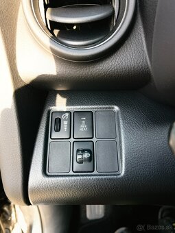Toyota Rav 4 - 10