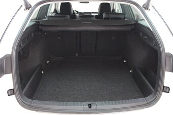 Škoda Octavia Combi 2.0 TDI - 10
