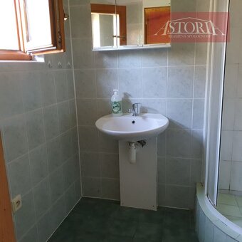 Prenájom - chata na celoročné bývanie - Valentová - 10