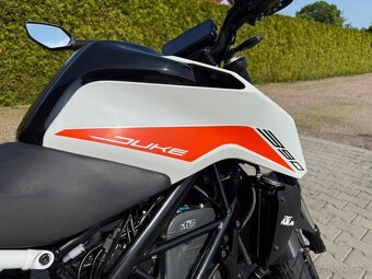 KTM Duke 390 2022 TOP - 10