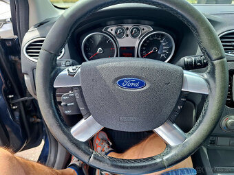 Ford Focus 1.6 TDCi Duratorq DPF Titanium - 10
