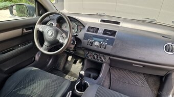 Suzuki Swift 1.3i 16V - 10