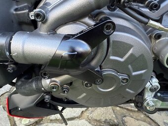 Ducati Monster 1200 (2019) - 10