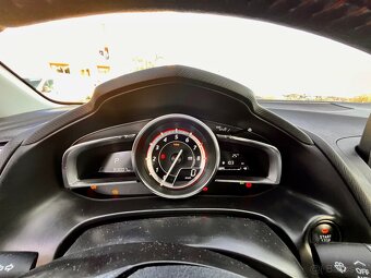 TOP STAV Mazda 3 2.0 Skyactiv-G 88kW | Automat | 83000km | - 10