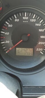 Predám Seat Ibiza 1,4 16V REZERVOVANĚ - 10