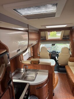 Laika KREOS 4010, r.v. 2013, 3.0 liter,  248000km - 10