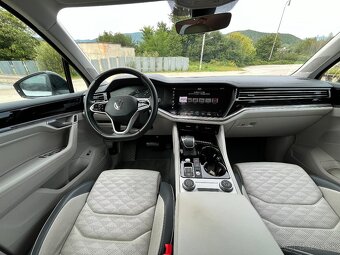 Volkswagen Touareg R-line - 10