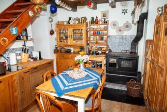 Dvojgeneračná chalupa v srdci Myjavských kopaníc - 10