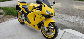 Honda cbr 600rr - 10