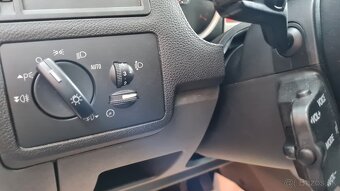 FORD KUGA 2,0 TDCI automat 4×4 TITANIUM - 10